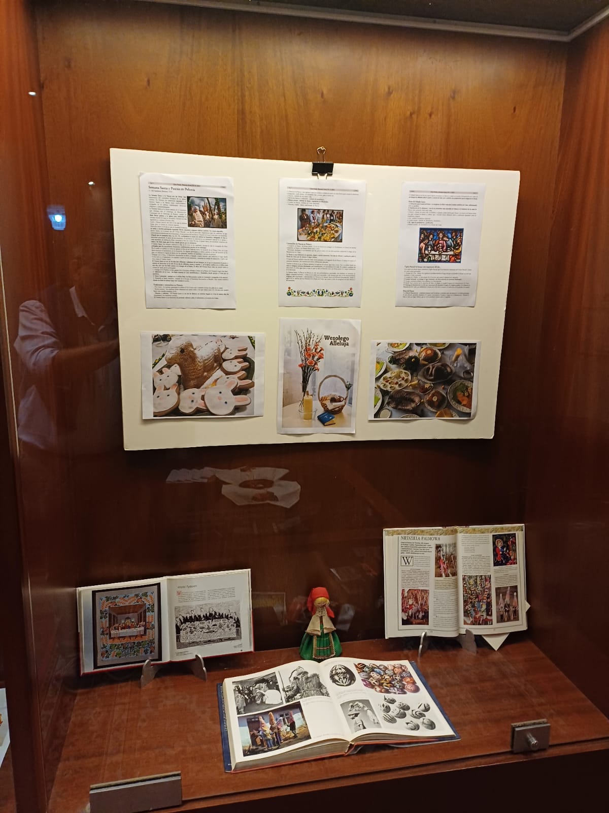 Las vitrinas del Dom Polski: Pisanki